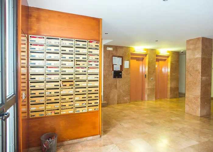 Al29 Playa Fenals * يوريت دي مار